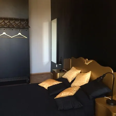 Black Boutique Apartment